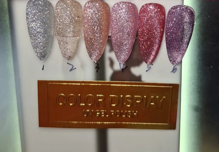 001553B4-7E8F-4562-BBAC-3EE09BD4719D-6.jpg Esmalte Ojo De Gato con Glitter 10ml Charm Limit - Imagen 1