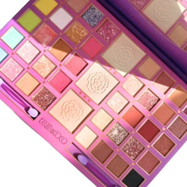 Paleta de 43 sombras e iluminadores princesa abanico - Imagen 2