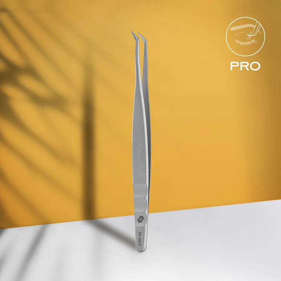 E781ECB4-D801-410A-B3FE-003F1F641D6B.jpg Pinza para pestañas Expert 40 1 Staleks - Imagen 1